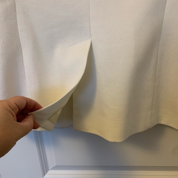 Rag & Bone - Winter White Blazer. Size 4 - Picture 4 of 6